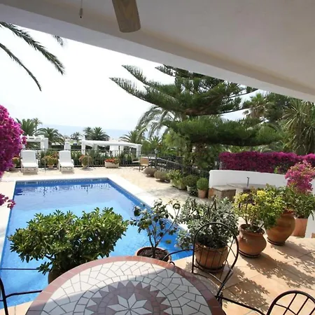 Casa Bowa Holiday home Hospitalet De L'Infant