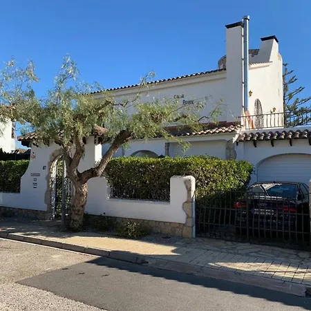 Casa Bowa