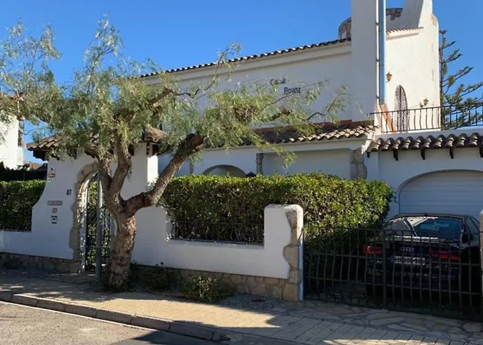 Casa Bowa
